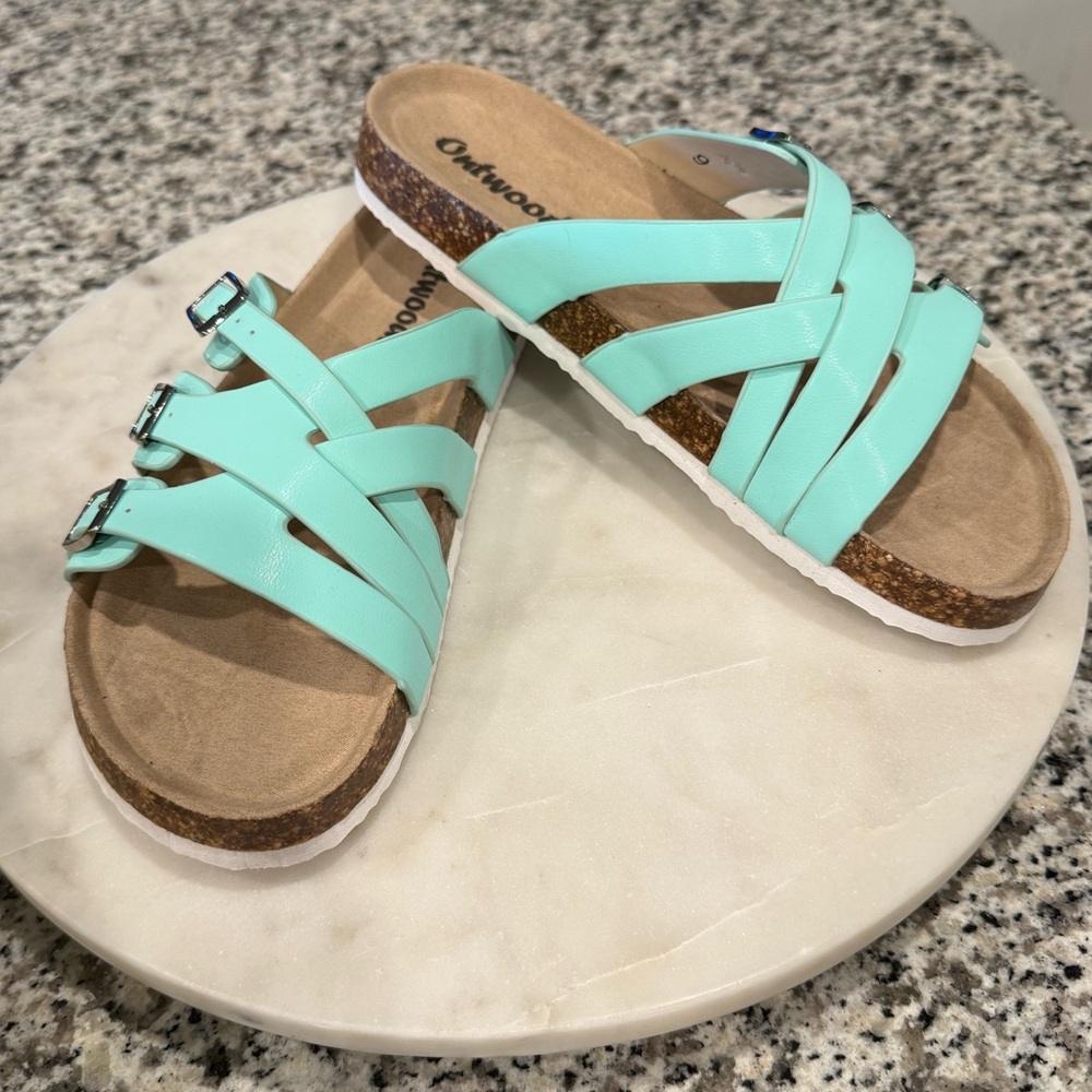 Outwoods Strappy Sandals NEW